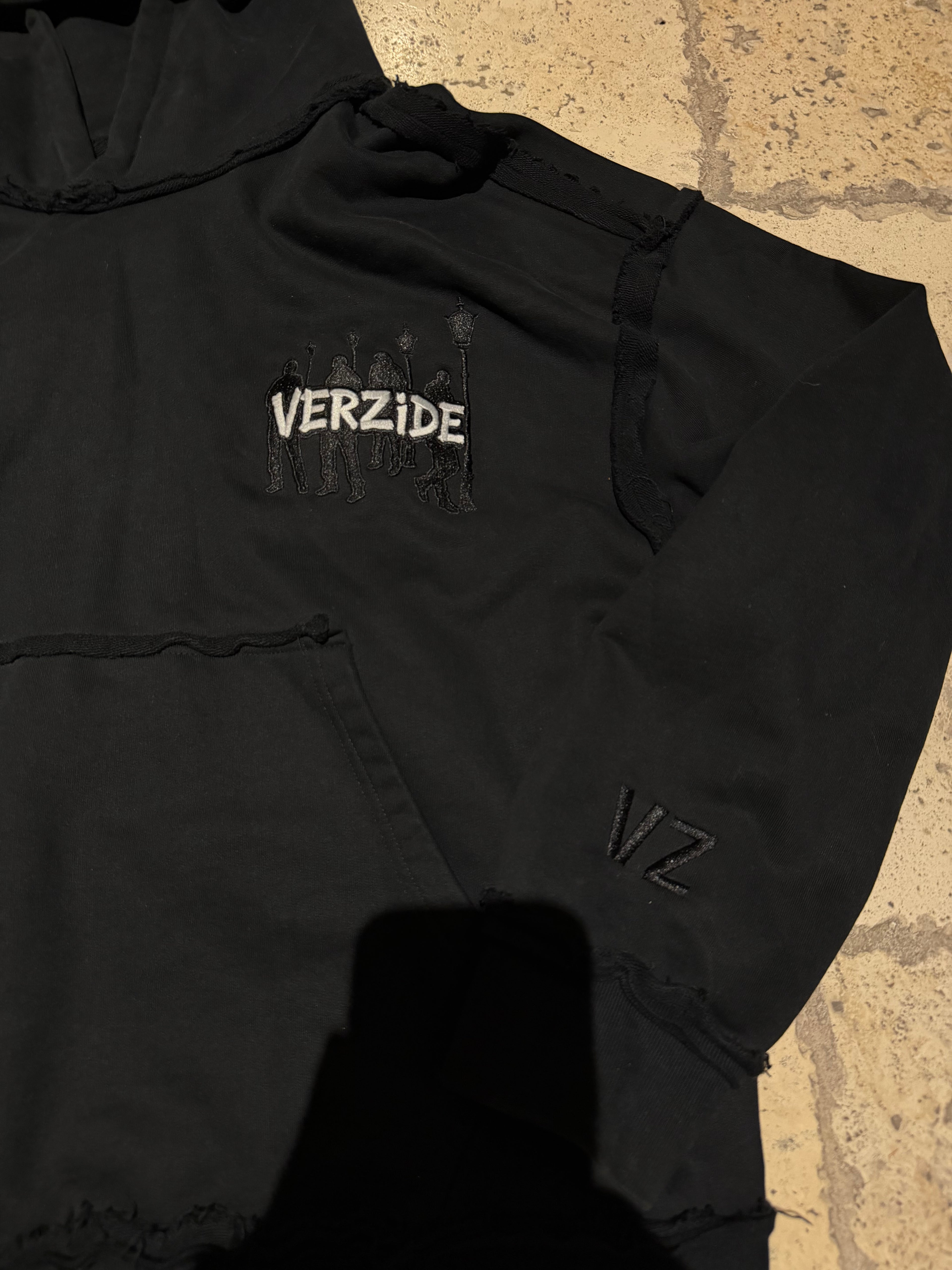 Verzide Essentials Черен Екип