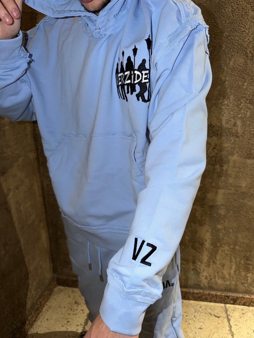 Verzide Essentials Син Екип