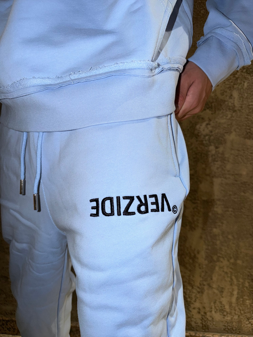 Verzide Essentials Син Екип