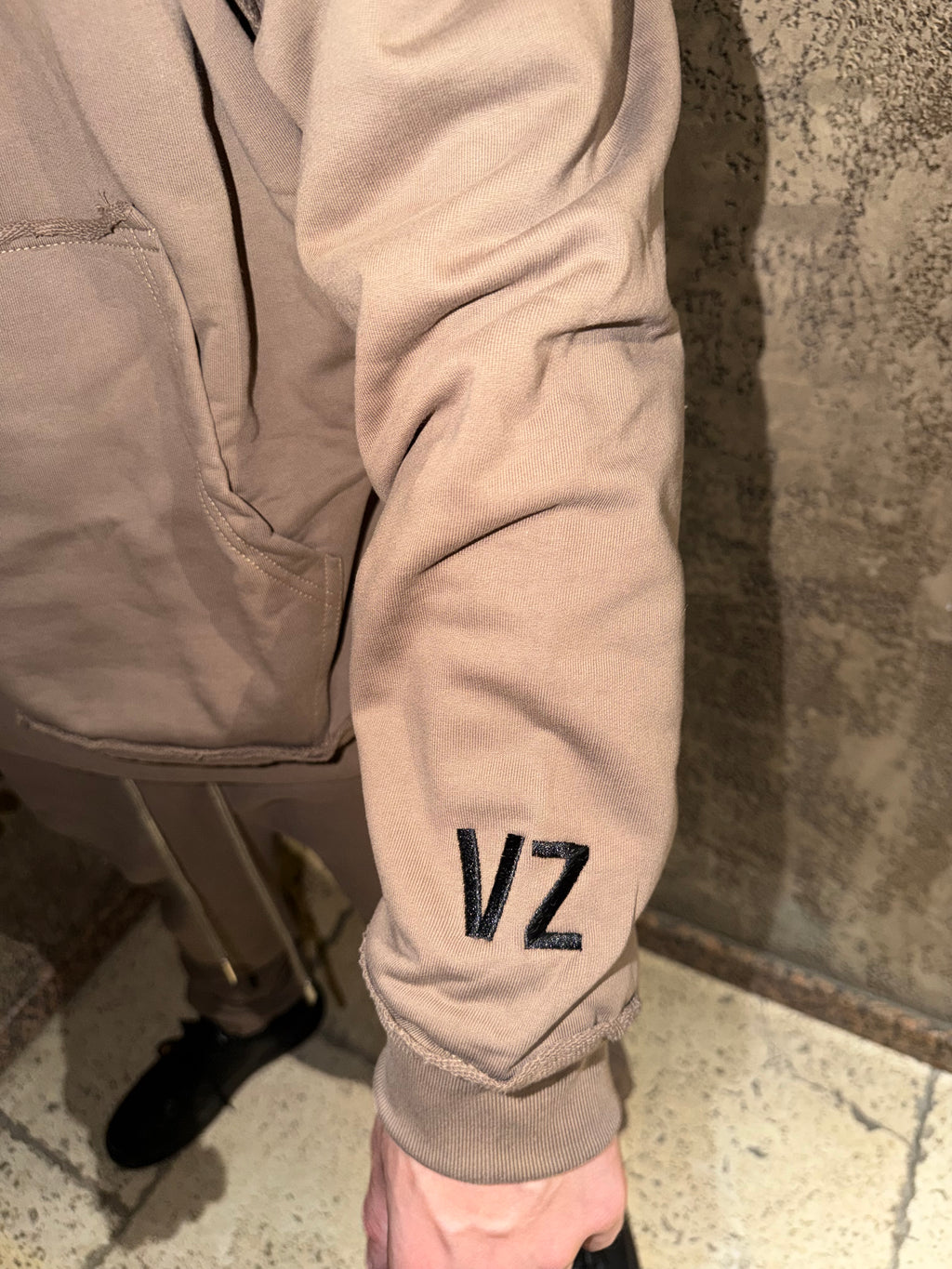 Verzide Essentials Кафяв Екип