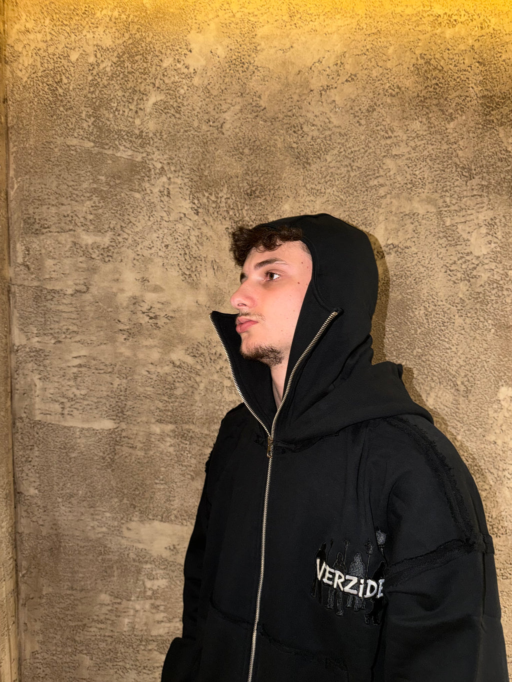 Verzide Assassins Черен Екип