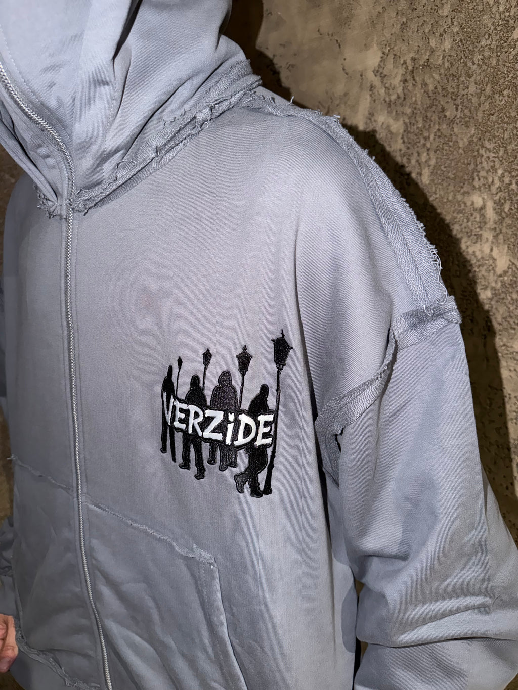 Verzide Assassins Сив Екип